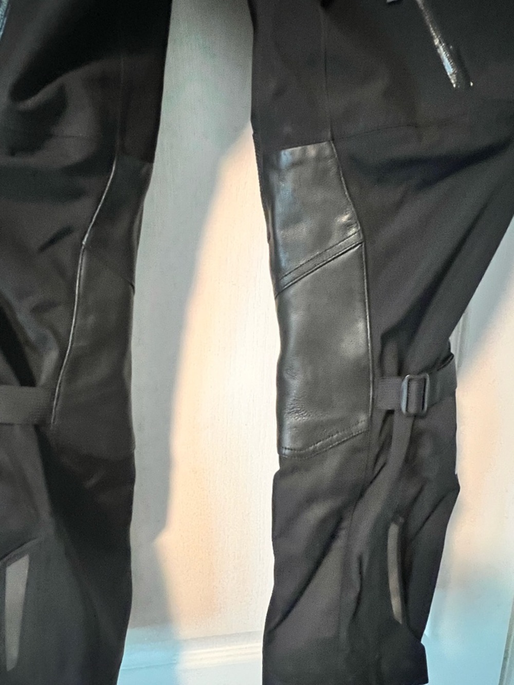 Klim Women's Artemis Black GORE-TEX motorcycle Pants - Picture 4 of 5
